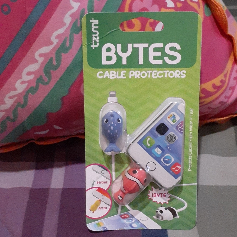 Tzumi Bytes Fish Cable Protectors, Set of 2
